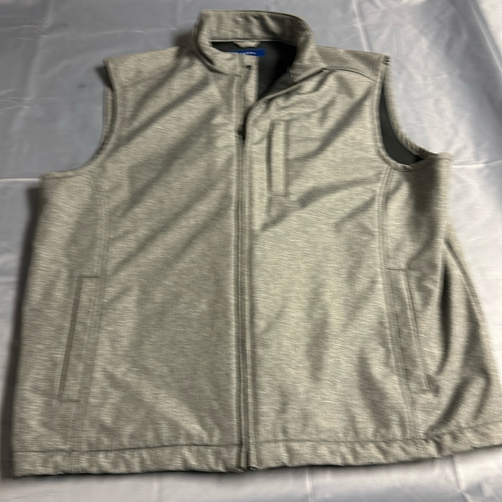 Men’s performance vest